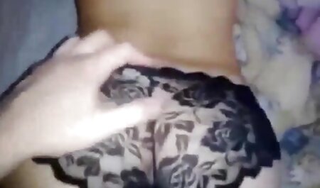 Preciosa vagina de una joven belleza juega peliculas eroticas gratis en español latino con un agradable vibrador