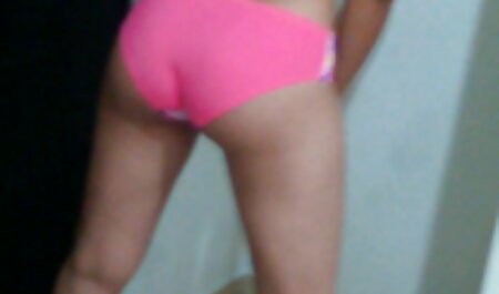 Glamorosa belleza rubia acaricia suavemente y se masturba peliculas completas español latino xxx el coño