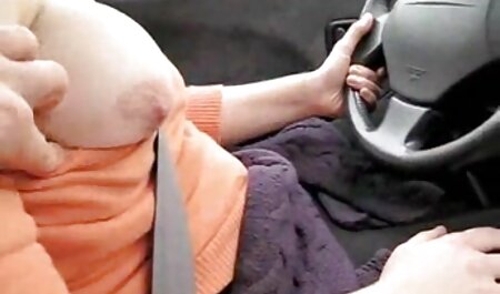 Trío loco y fisting duro sexo casero en español latino